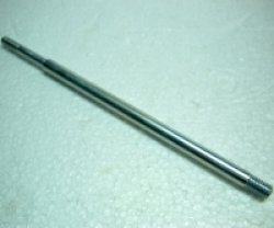 Dugattyú rúd  D4
